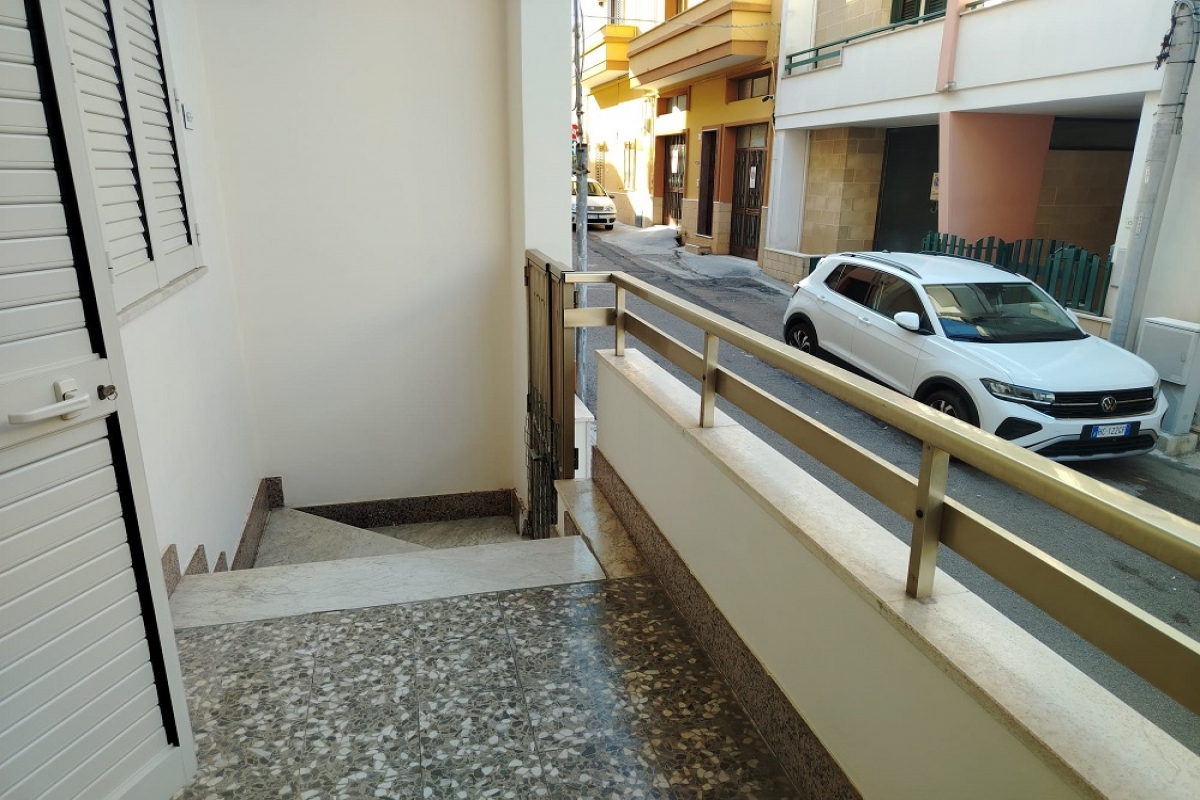 14 veranda.jpeg